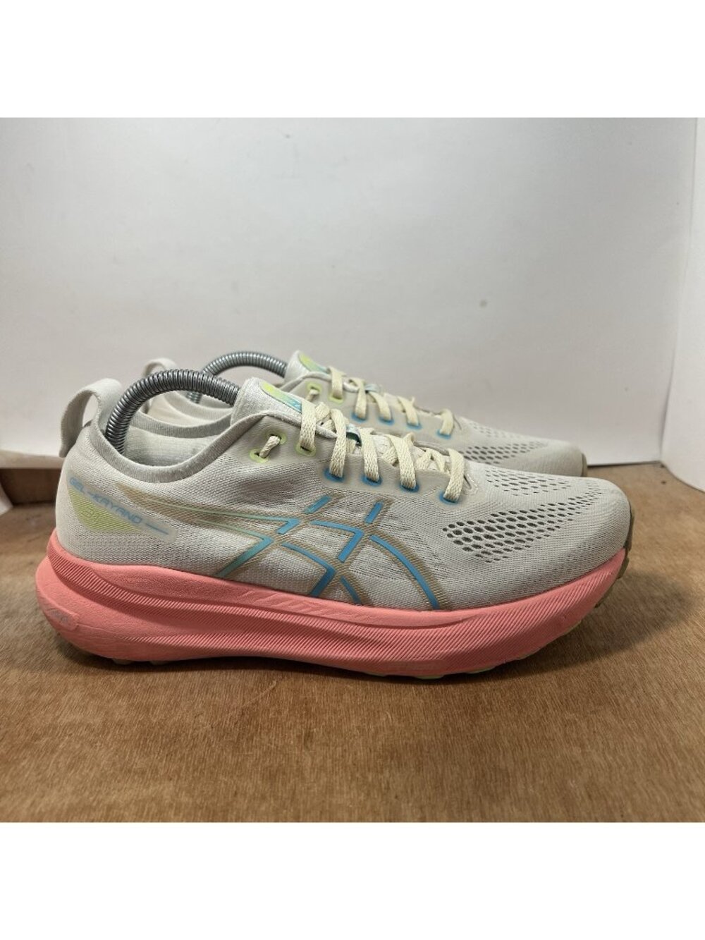 ASICS Women's Gel-Kayano 31 1012B670 Beige Running Shoes Size 9.5 B Sneaker